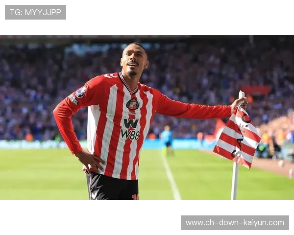 穆尼奥斯乱战扫射,皮诺爆射锁定胜局 穆尼奥斯乱战扫射,皮诺爆射锁定胜局