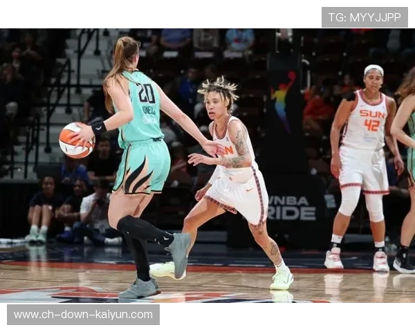 约内斯库虽伤缺阵，仍将参加Unrivaled联赛场外活动